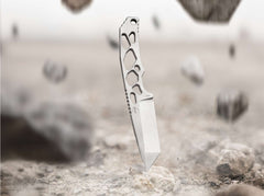 Cuțit Böker Plus Superlight Tanto – Compact, Extrem de Robust și Design Industrial