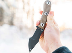 Cuțit Böker Plus Micro Tracker 2.0 – Compact, Brutal și Gândit pentru Supraviețuire