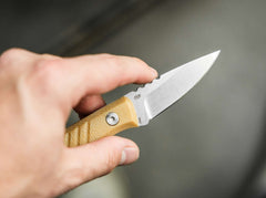 Cuțit Böker Plus Five Point Nine – Compact, Robust și Extrem de Controlabil