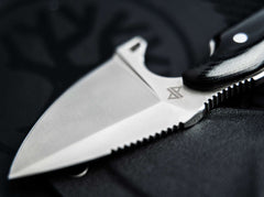 Cuțit Böker Plus Enki – Compact, Brutal și Construit pentru Control Total