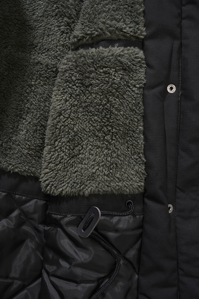 Parka Marsh Lake Negru Dama Brandit - Caldura si Stil Urban