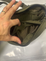 Borsetă Neagră cu sistem MOLLE – tactică și practică