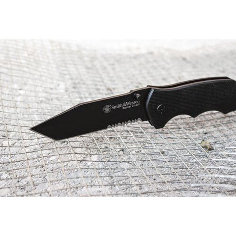 Briceag Smith & Wesson® SWBG6TS Border Guard Tanto Folding Knife