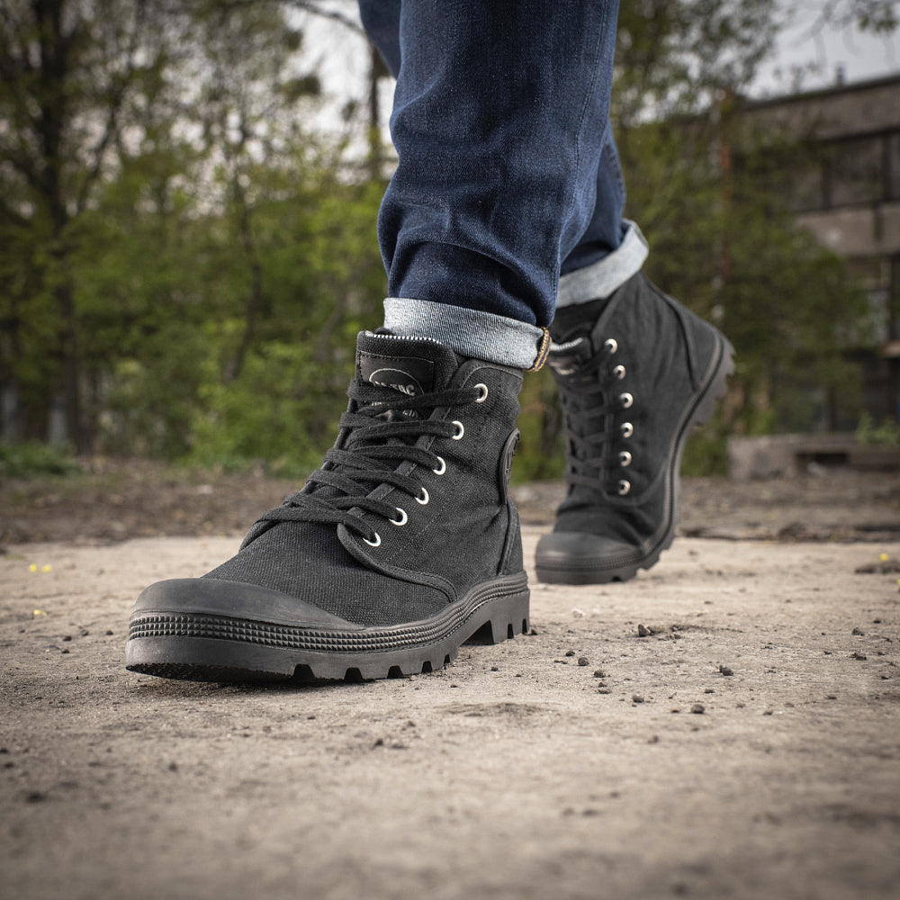 Adidași M-Tac Black – Confort și Durabilitate Clasic