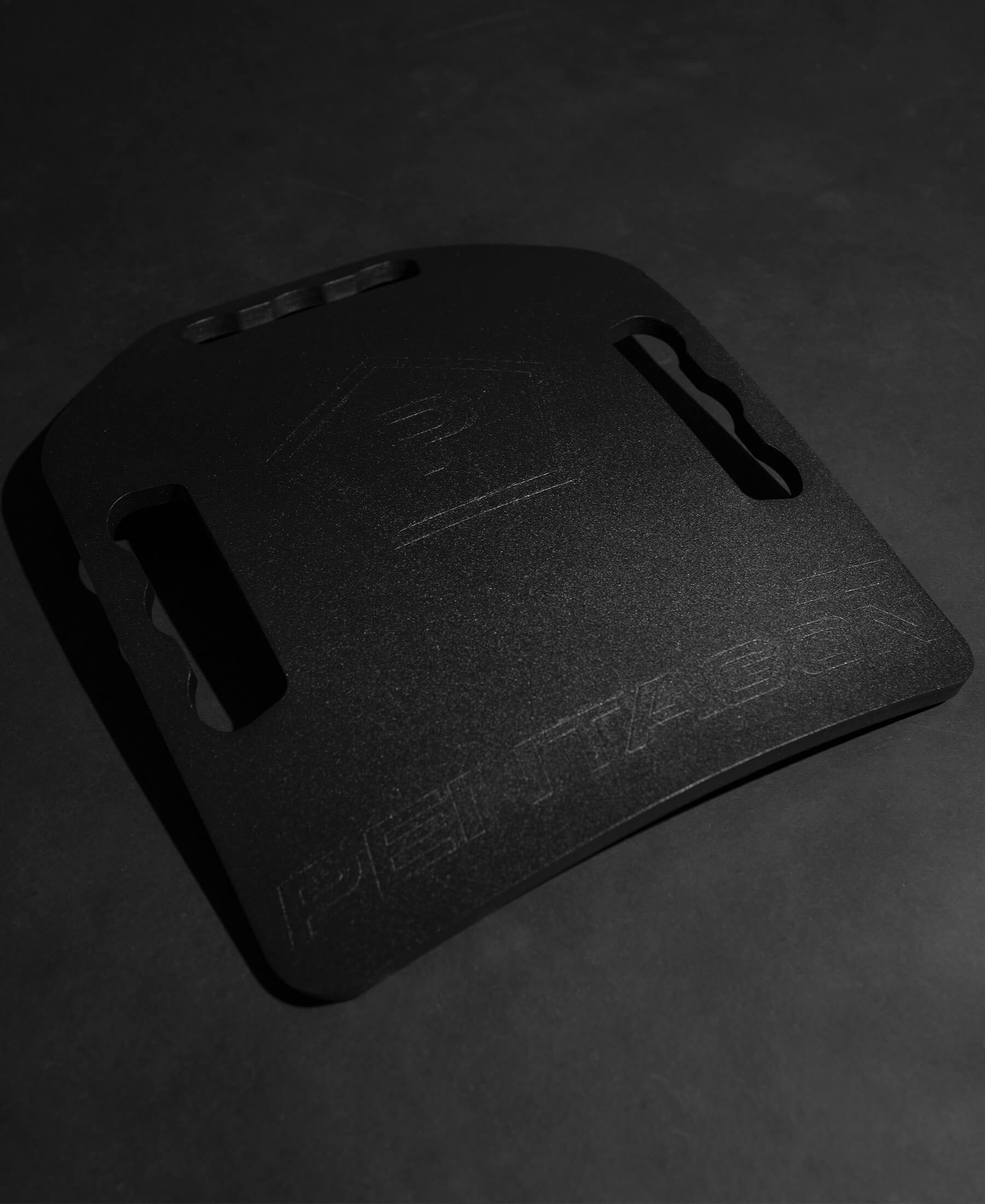 Avron™ Tac-Fitness Plate (4KG) Black Pentagon Tactical - Anatomie și Rezistență Superioară