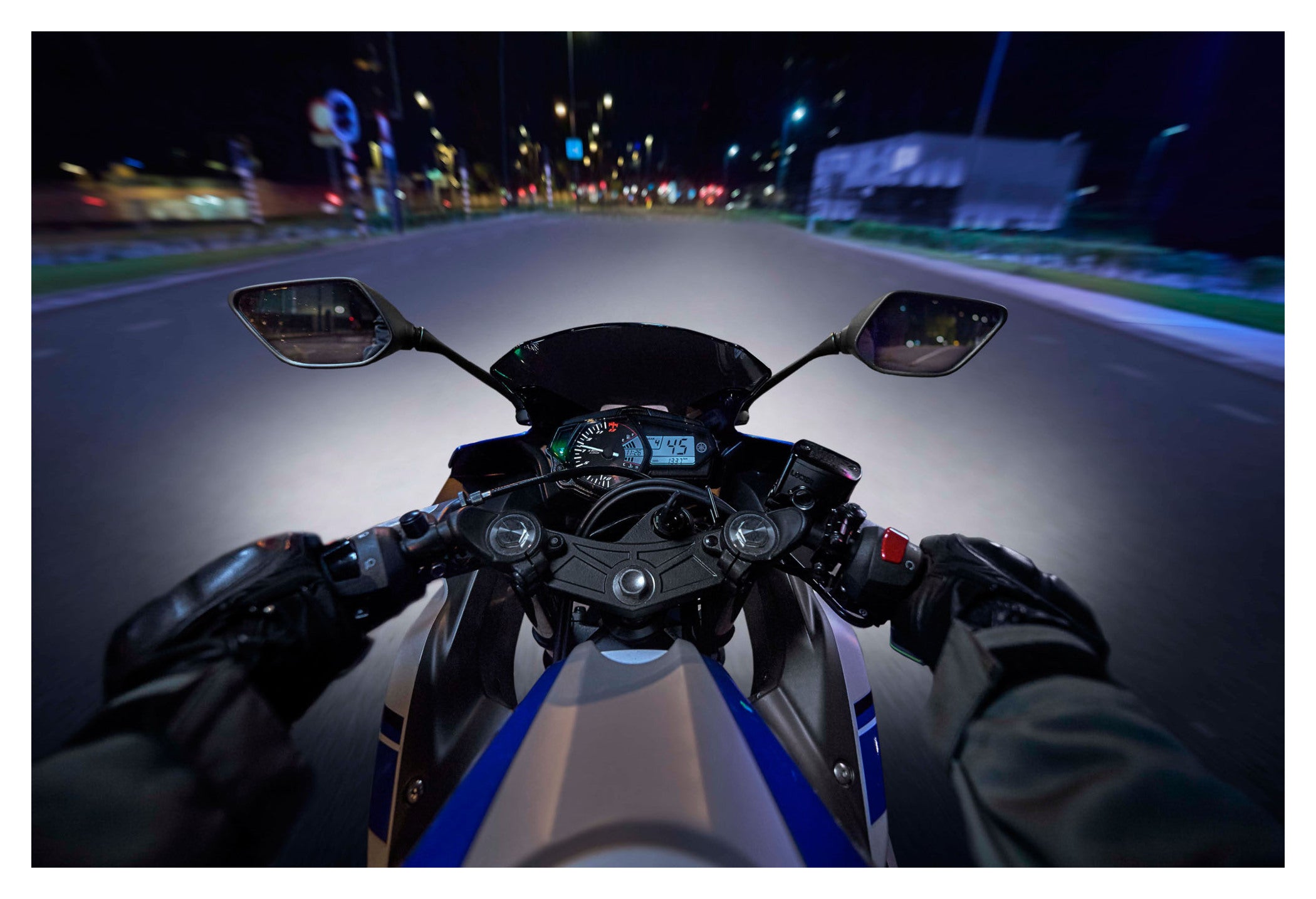 Bec Moto RacingVision GT200 H4 Philips - Lumina 200% mai puternica
