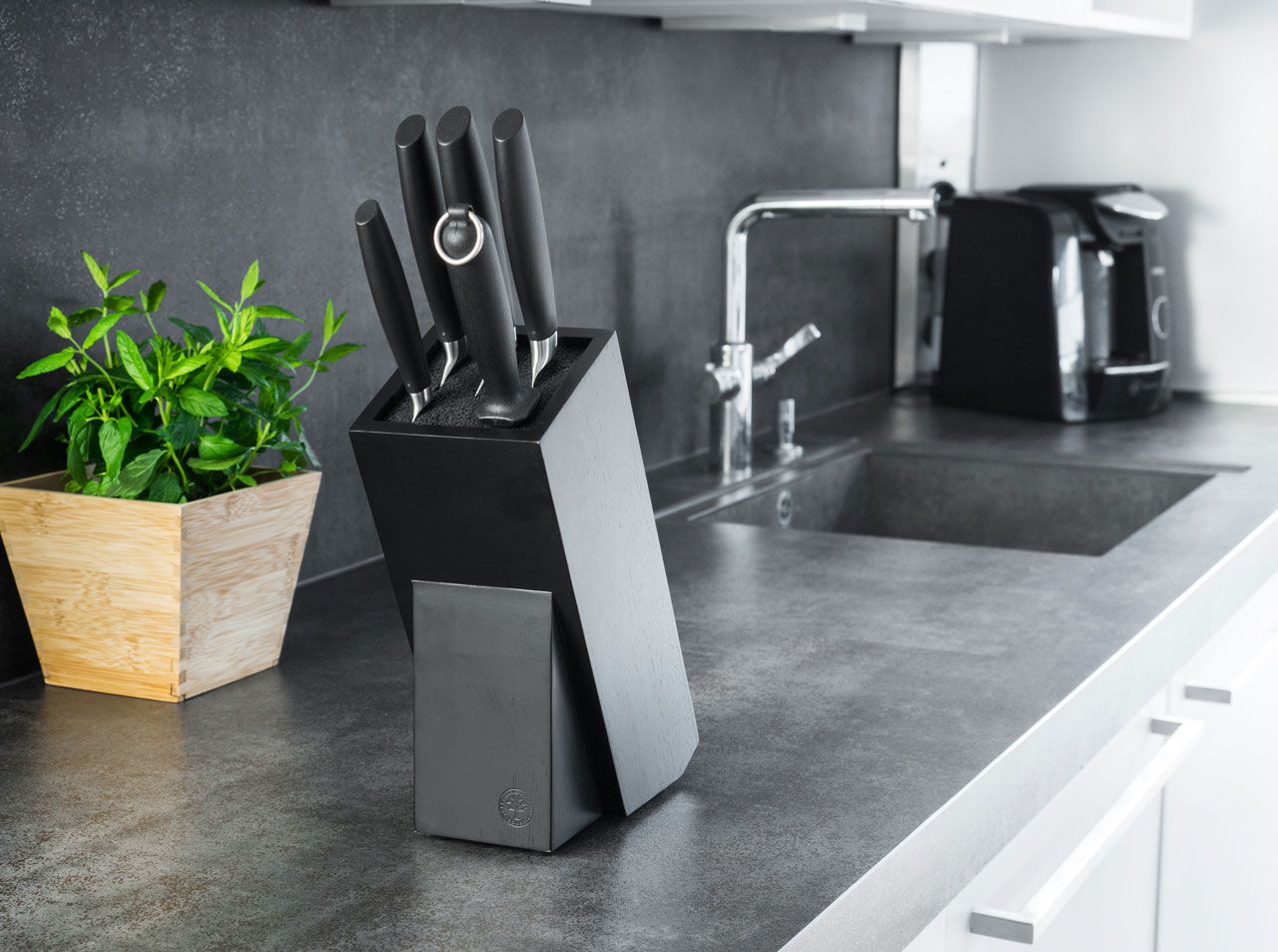 Bloc cutite Knife Block Gusto Wood Black Böker- Lemn negru, 6 cutite