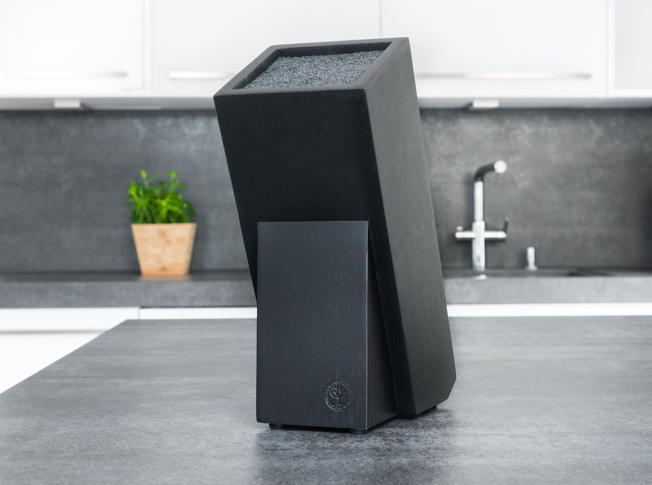 Bloc cutite Knife Block Gusto Wood Black Böker- Lemn negru, 6 cutite