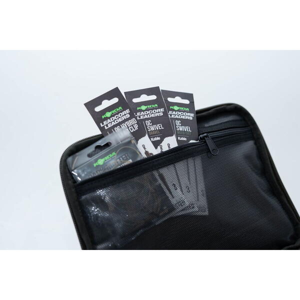 Borsetă Korda Compac 200 Tackle Pouch - Organizare Tactică Dark Kamo - 3
