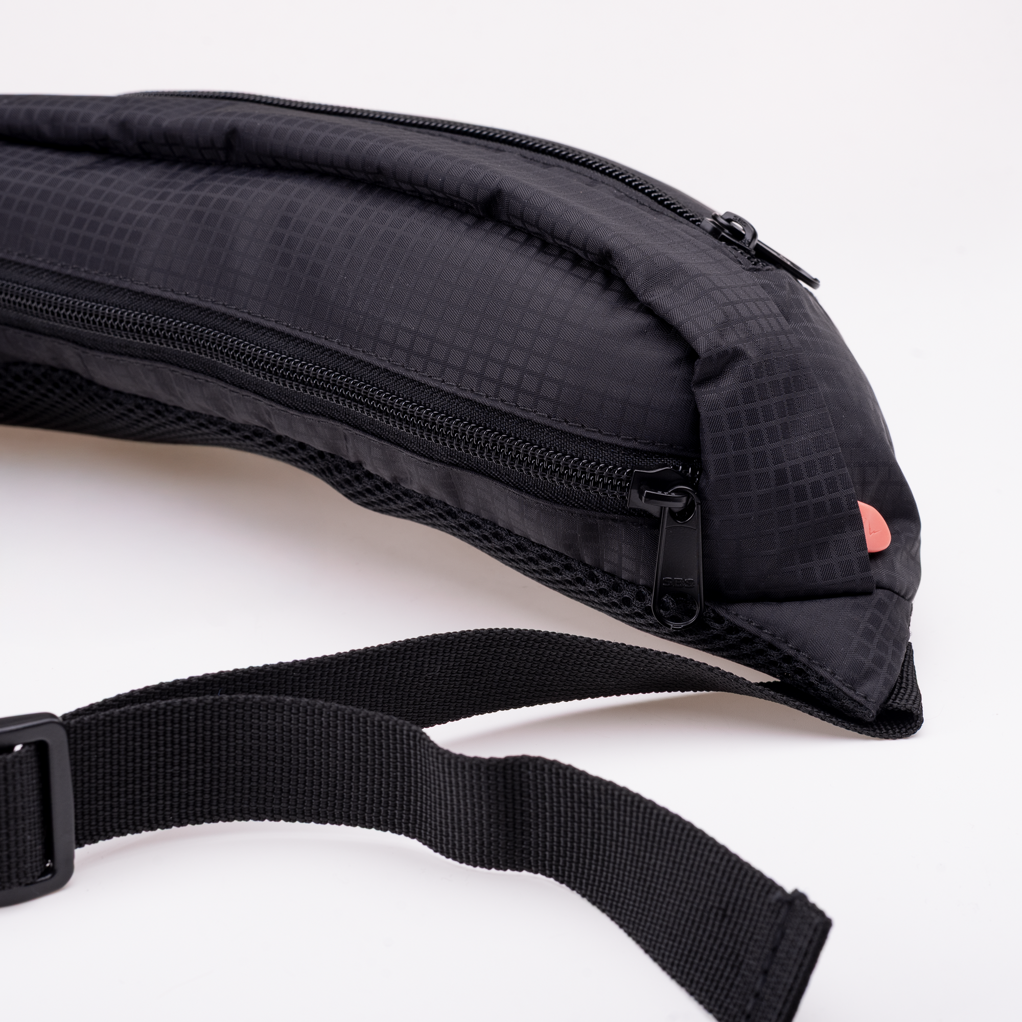 Borsetă Șold QUIVER II ELBRUS - 2L, Ușoară și Rezistentă - 6