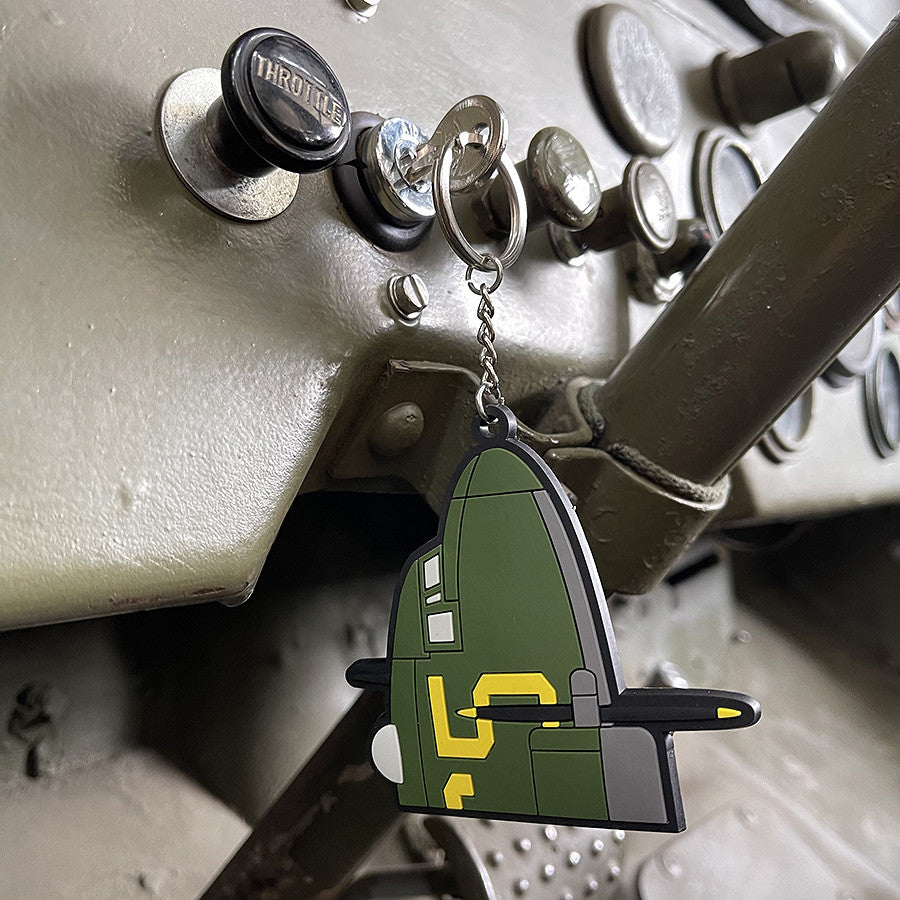 Breloc 3D PVC C-47 Skytrain #110 - Simbol al Rezistenței Aeriene