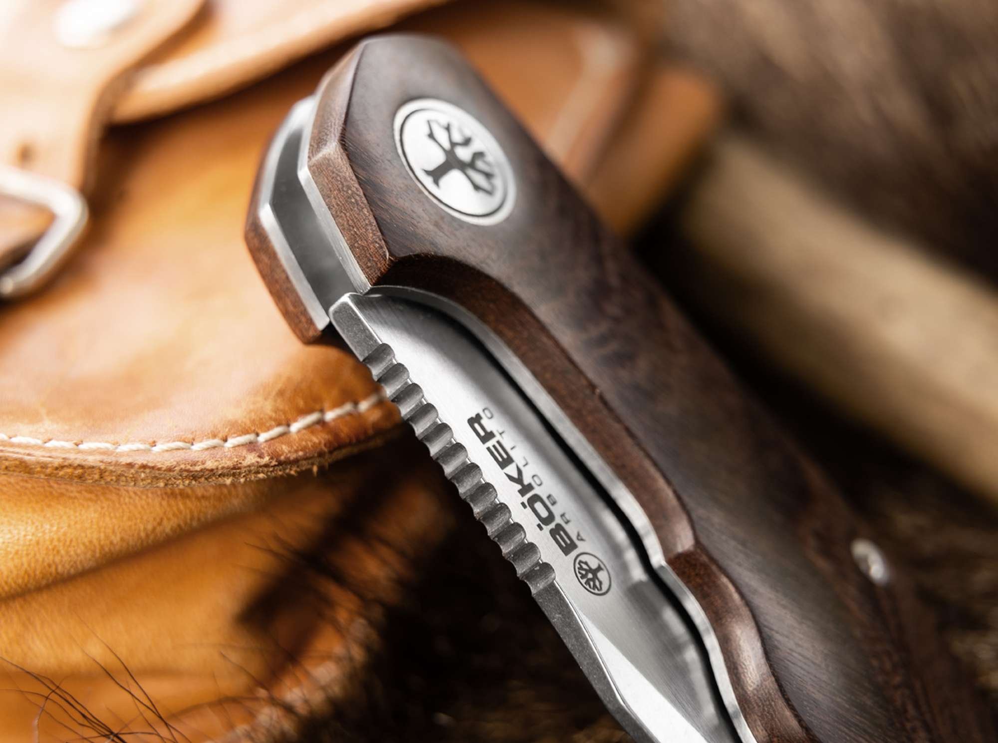 Briceag Böker Argentina Heroína Holz – Cuțit EDC Elegant, Premium și Fiabil