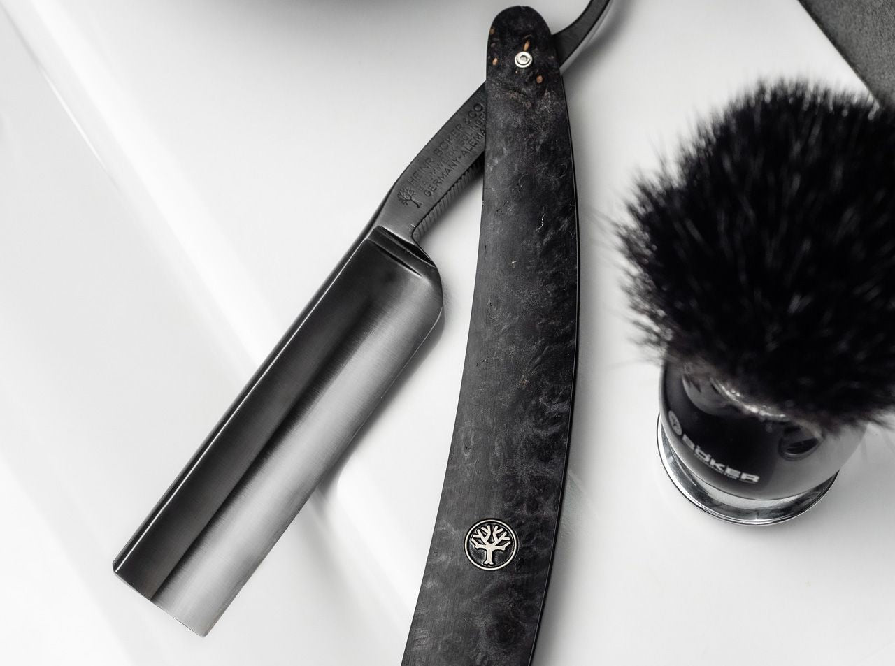 Briceag Böker Black Amboina- Lama Carbon Negru, Maner Lemn Amboina
