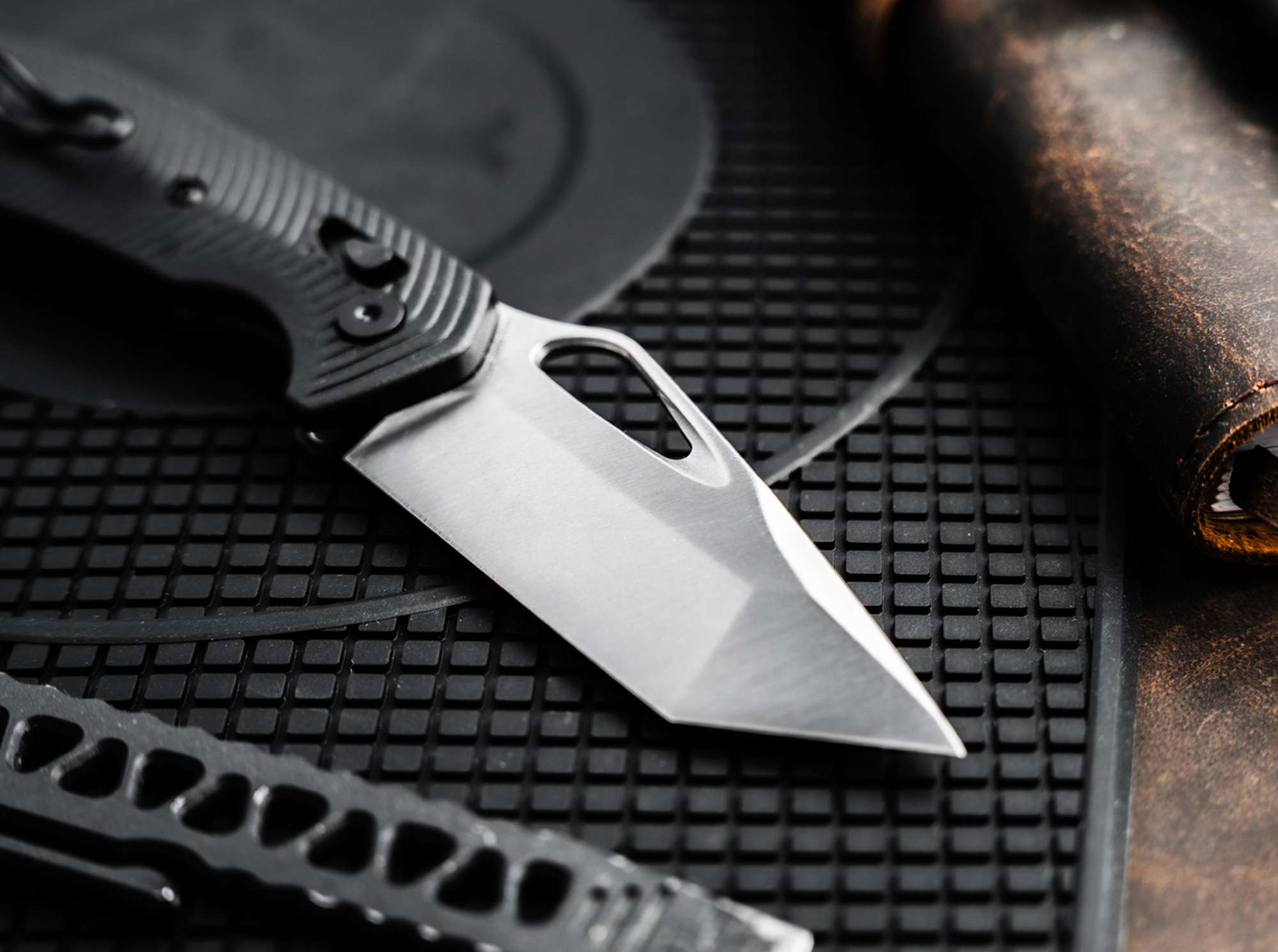 Briceag Böker DTK – Cuțit EDC Premium, Ușor și Extrem de Performant