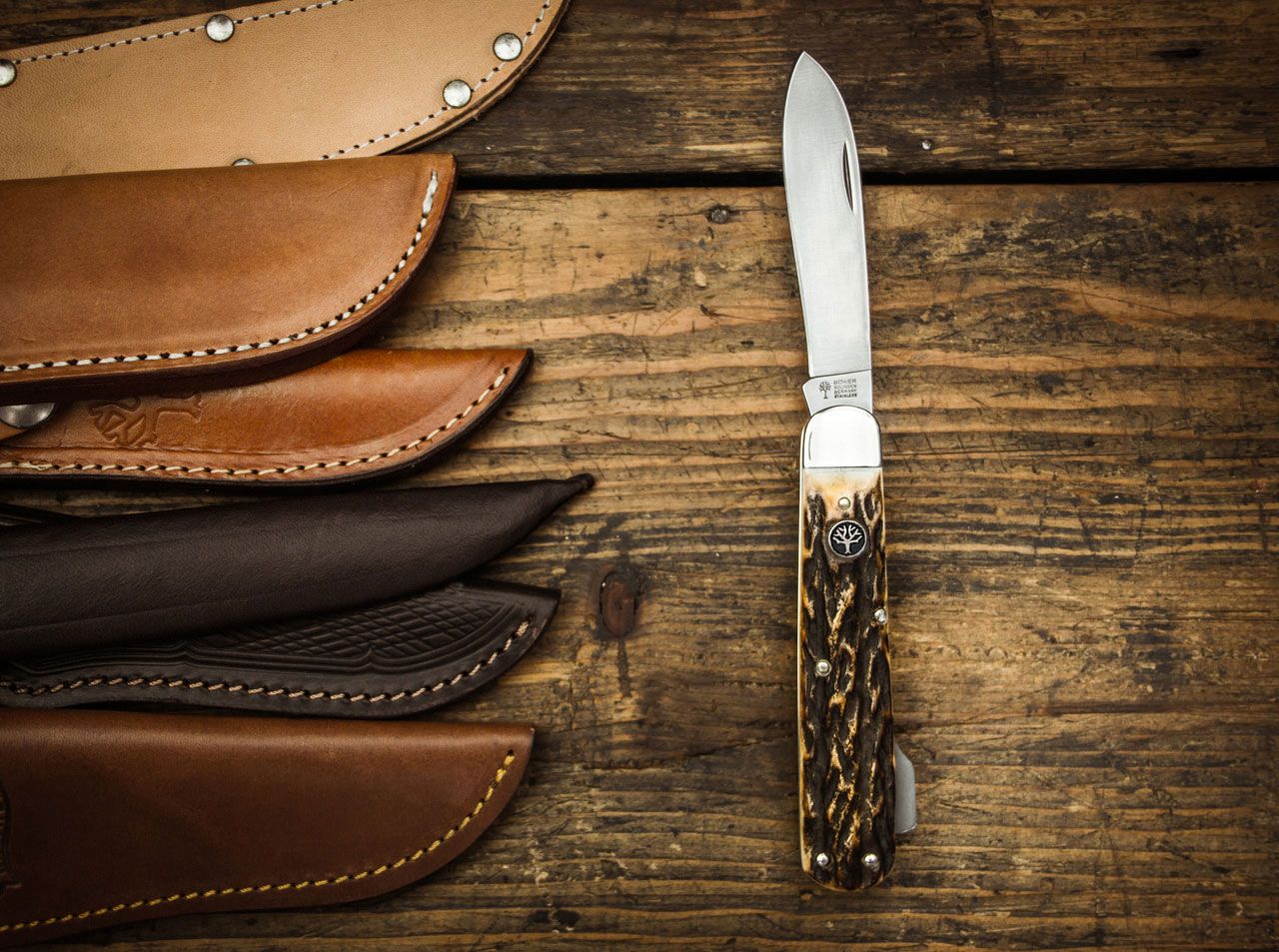 Briceag Böker Hunters Knife Mono CPM Böker- Lamă CPM-CruWear, Mâner Hirschhorn