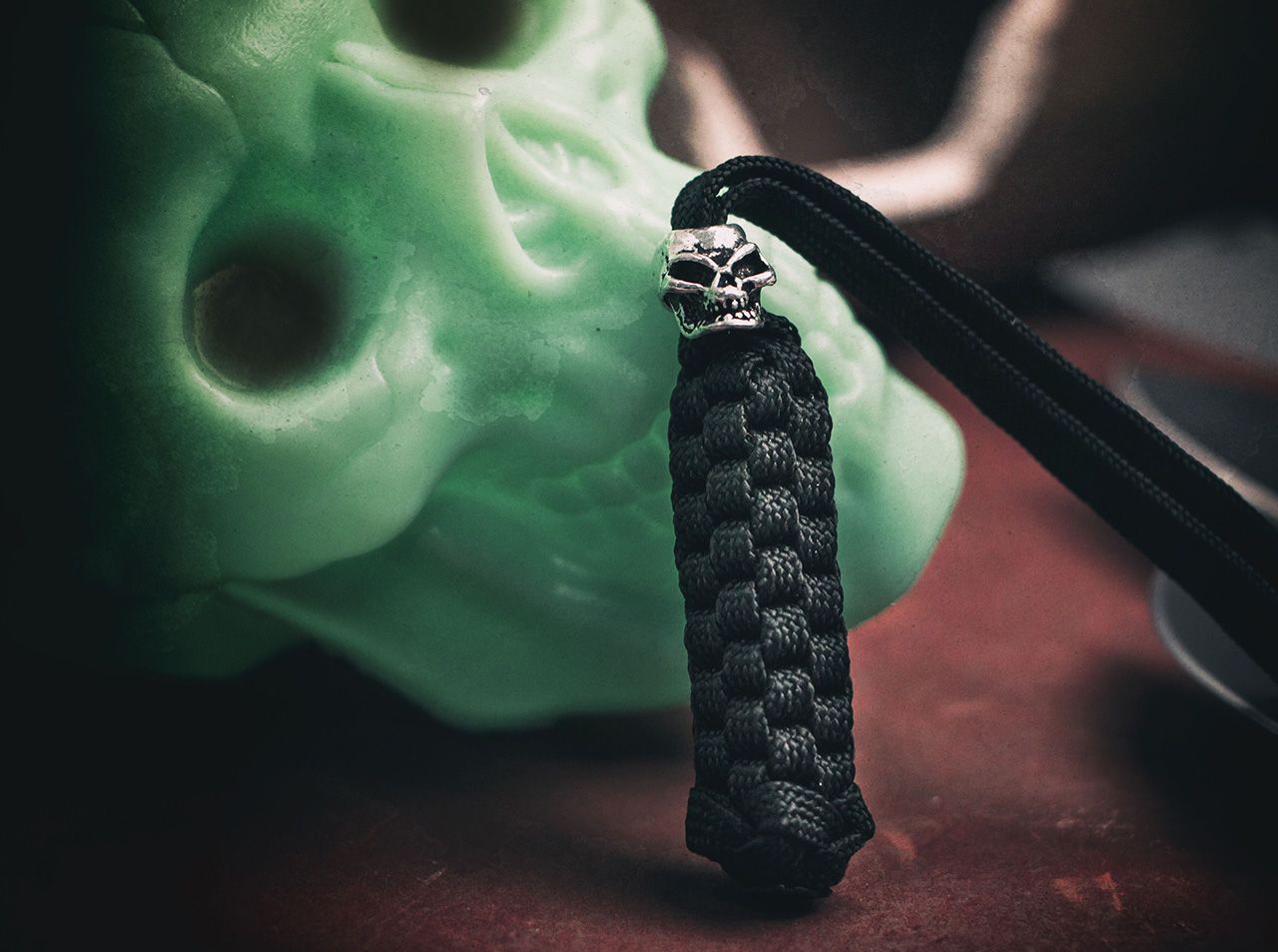 Briceag Böker Plus Black Skull Lanyard Heinr. Böker Baumwerk GmbH- Negru