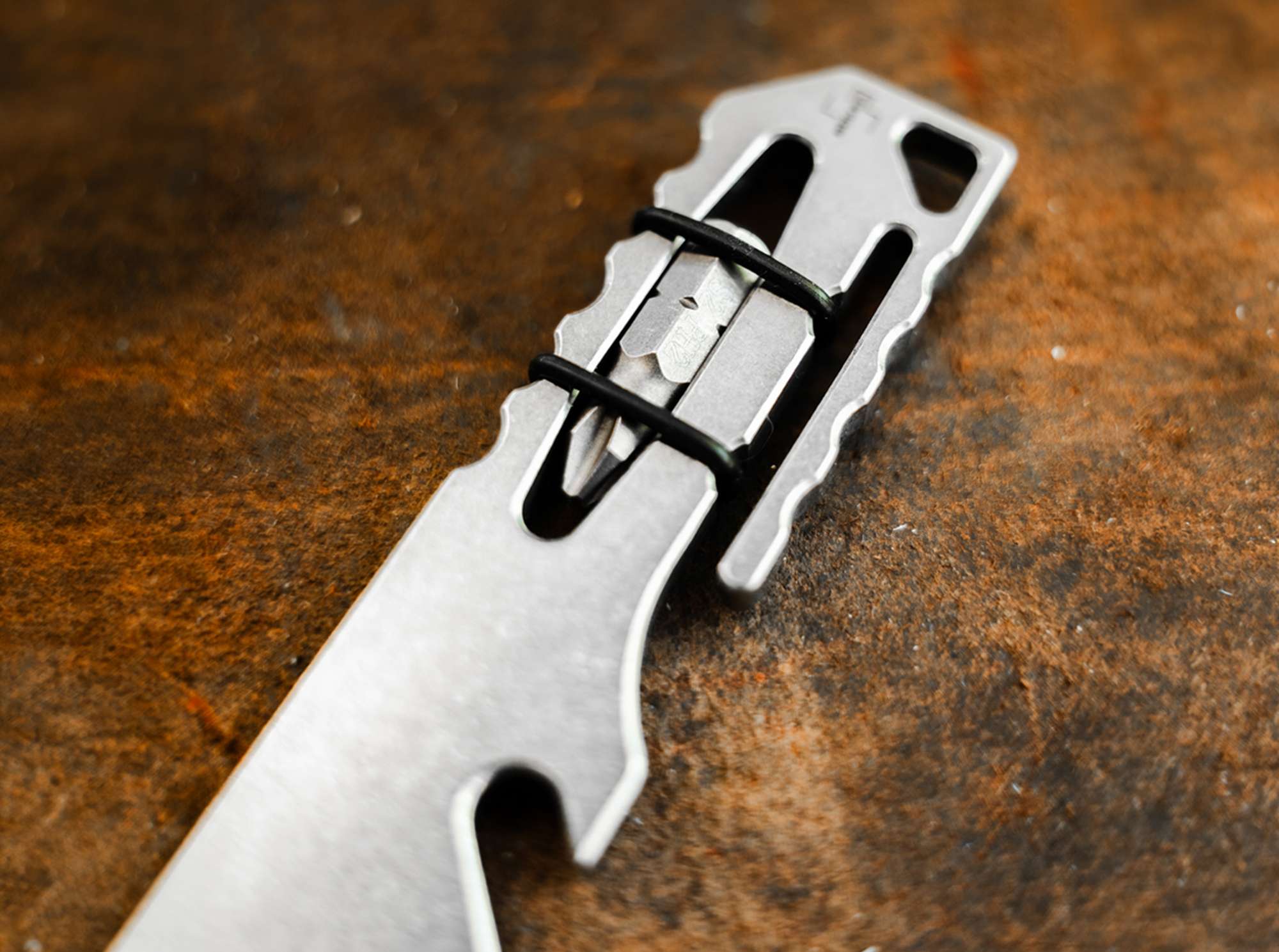 Briceag Böker Plus Grift Heinr. Böker Baumwerk GmbH- Design Compact, Multifunctional