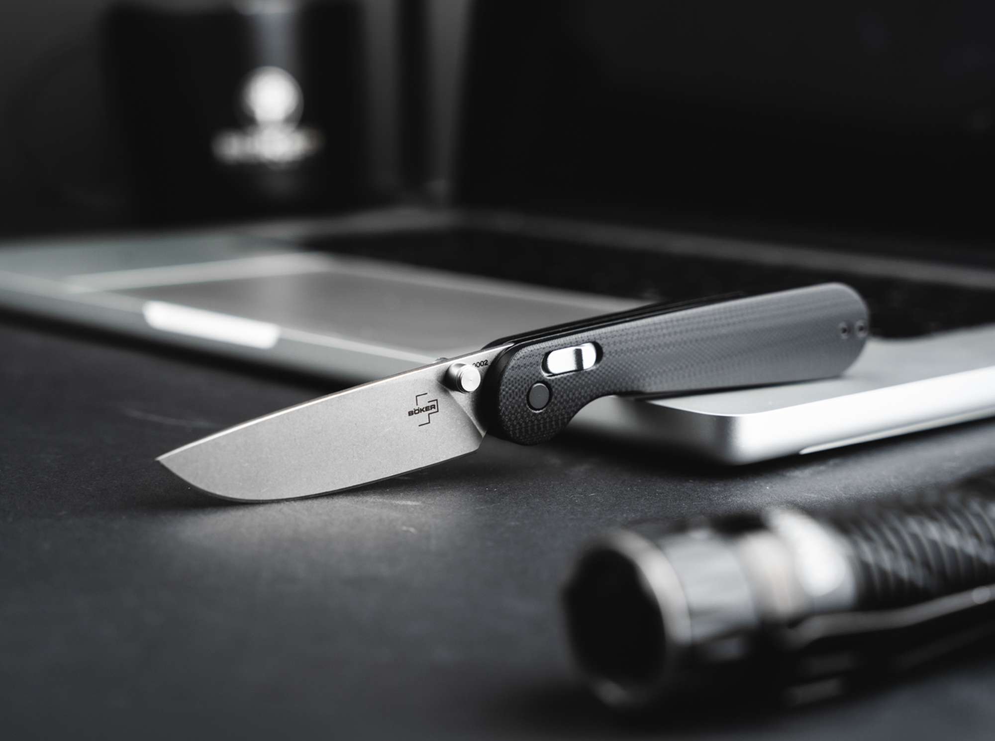 Briceag Böker Plus Hebdo – Cuțit EDC Modern, Ușor și Extrem de Practic