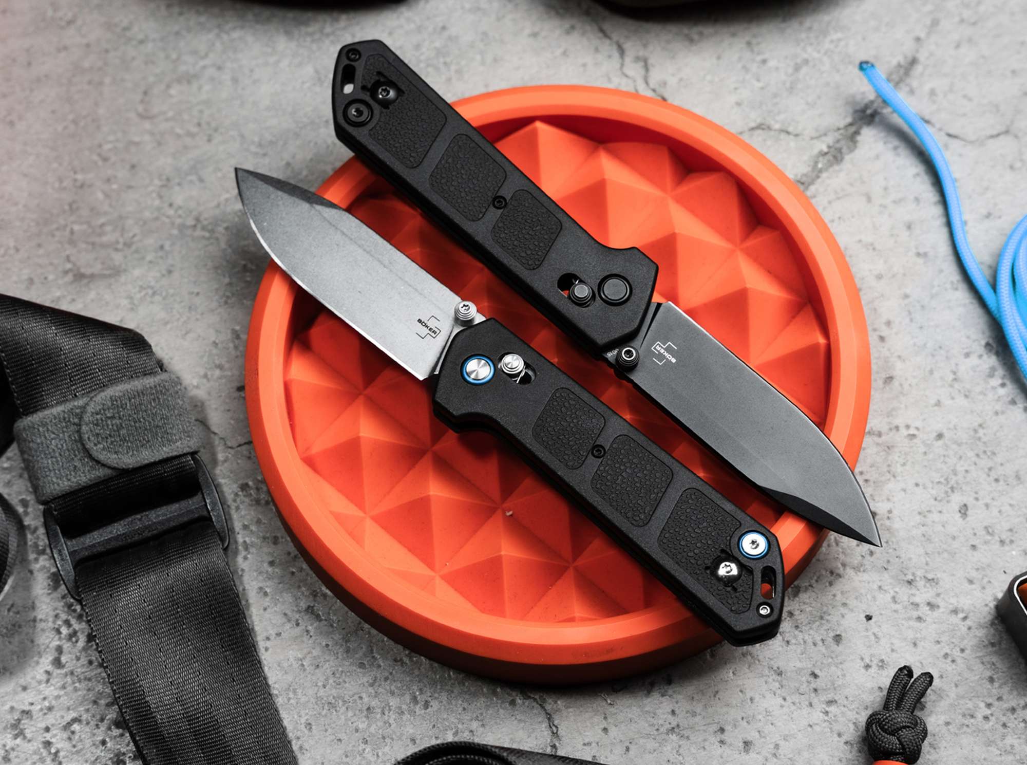 Briceag Böker Plus Kihon DC All Black Böker- Lamă D2 Black, Blocare Crossbar