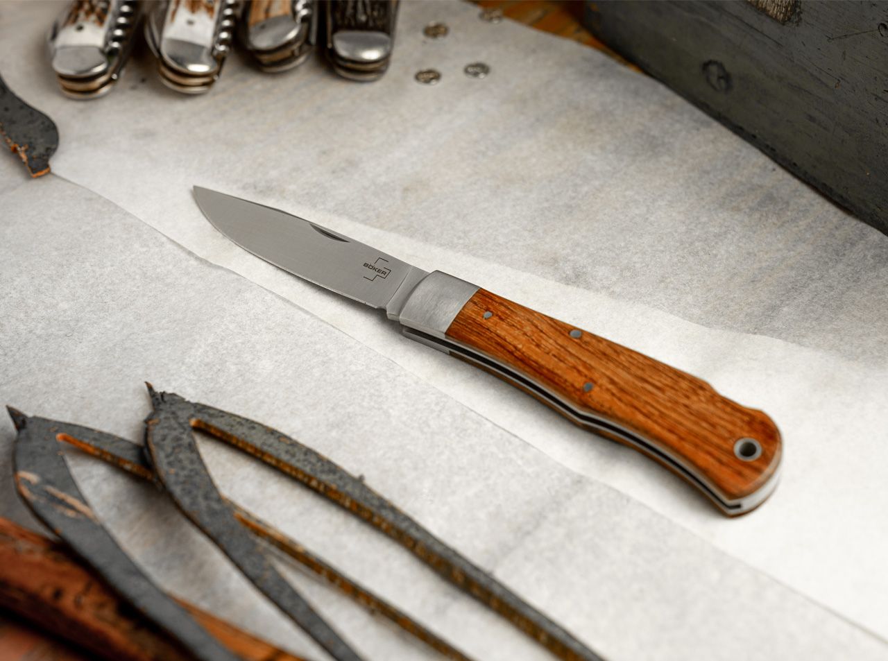 Briceag Böker Plus Lockback Bubinga – Cuțit EDC Clasic, Elegant și Fiabil