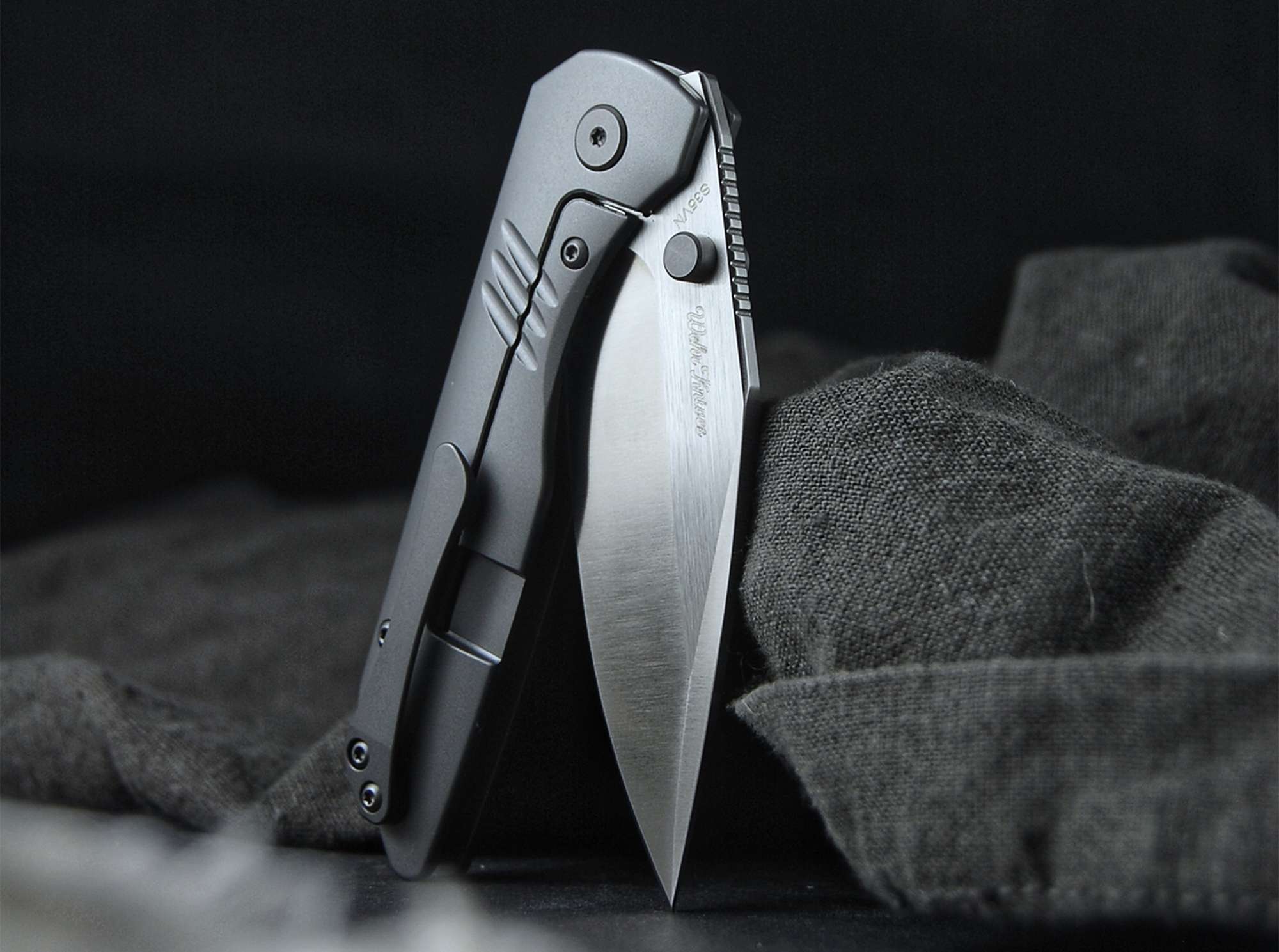 Briceag Böker Plus Max Heinr. Böker Baumwerk GmbH- Design Robust, Utilizare EDC