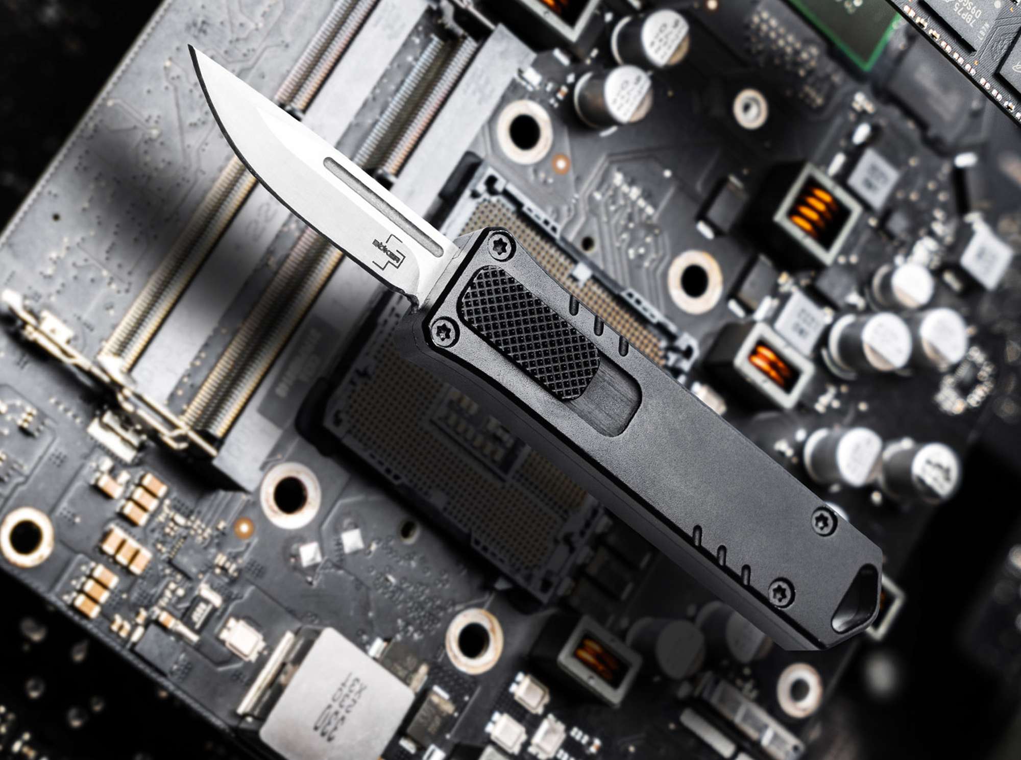 Briceag Böker Plus Micro USB OTF Heinr. Böker Baumwerk GmbH- EDC, Acționare OTF