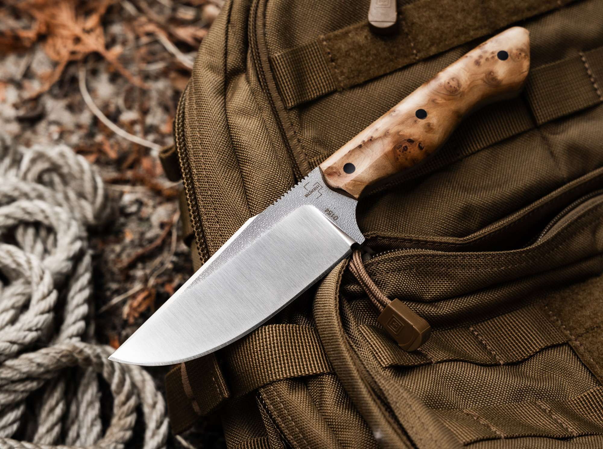 Briceag Böker Plus Overnighter – Cuțit EDC Mare, Elegant și Extrem de Puternic
