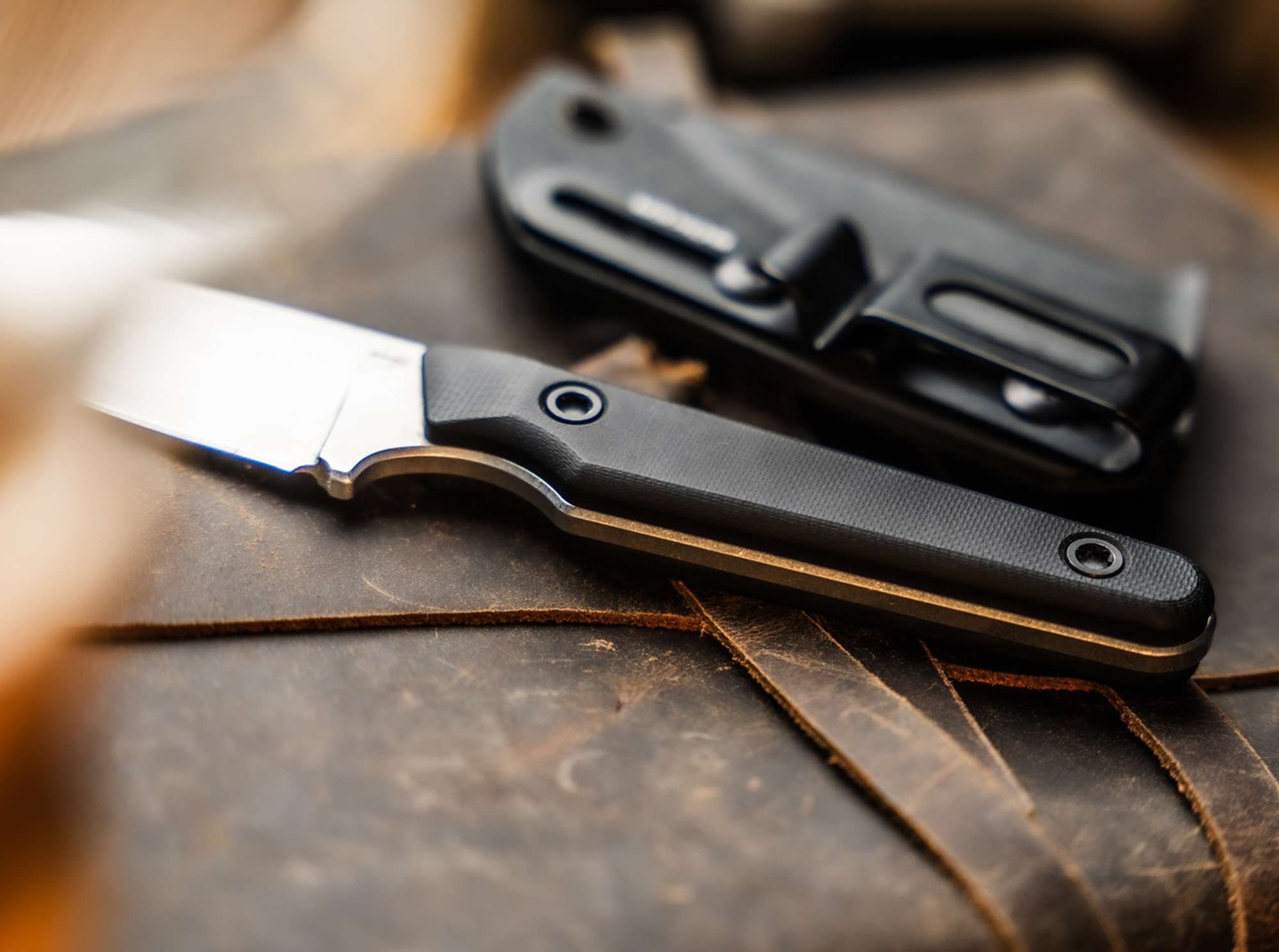 Briceag Böker Plus Sentinal – Cuțit EDC Tactic, Compact și Extrem de Solid
