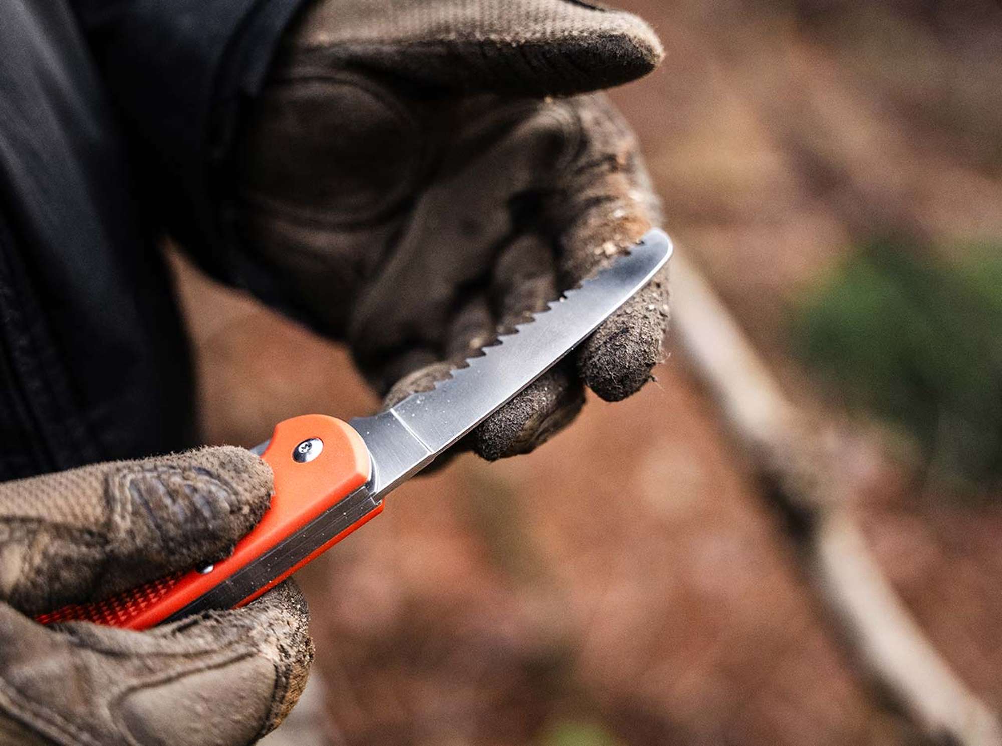 Briceag DMAX Hunting Pocket Knife Duo Boker- Design DMAX, Sistem Backlock