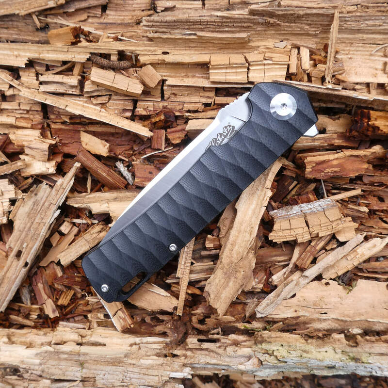 Briceag Einhandmesser Negru CJH - Oțel D2, Linerlock G10