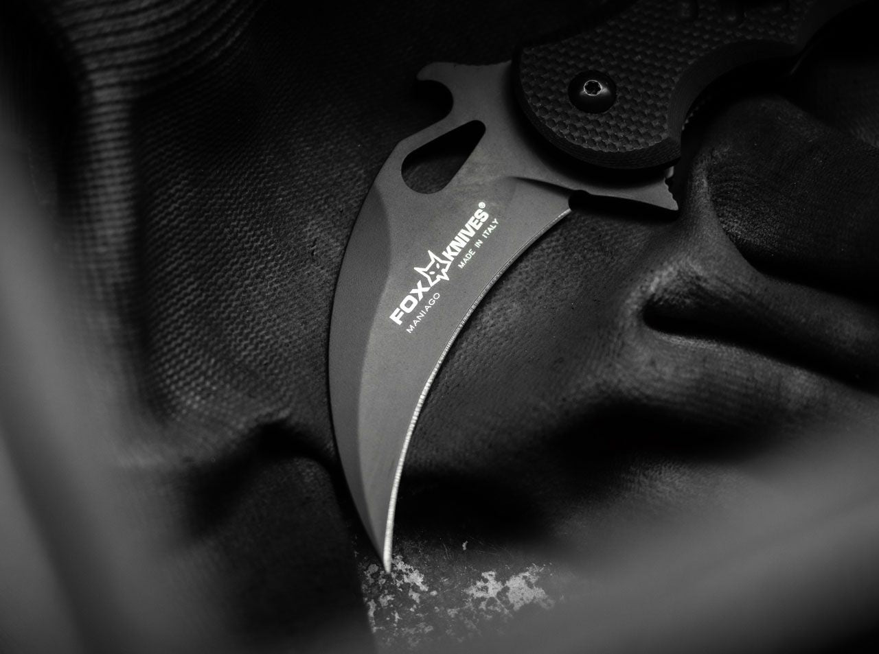 Briceag FKMD Folding Karambit Boker- Deschidere Rapida, Linerlock Fiabil