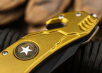 Briceag Magnum Army Rescue Galben