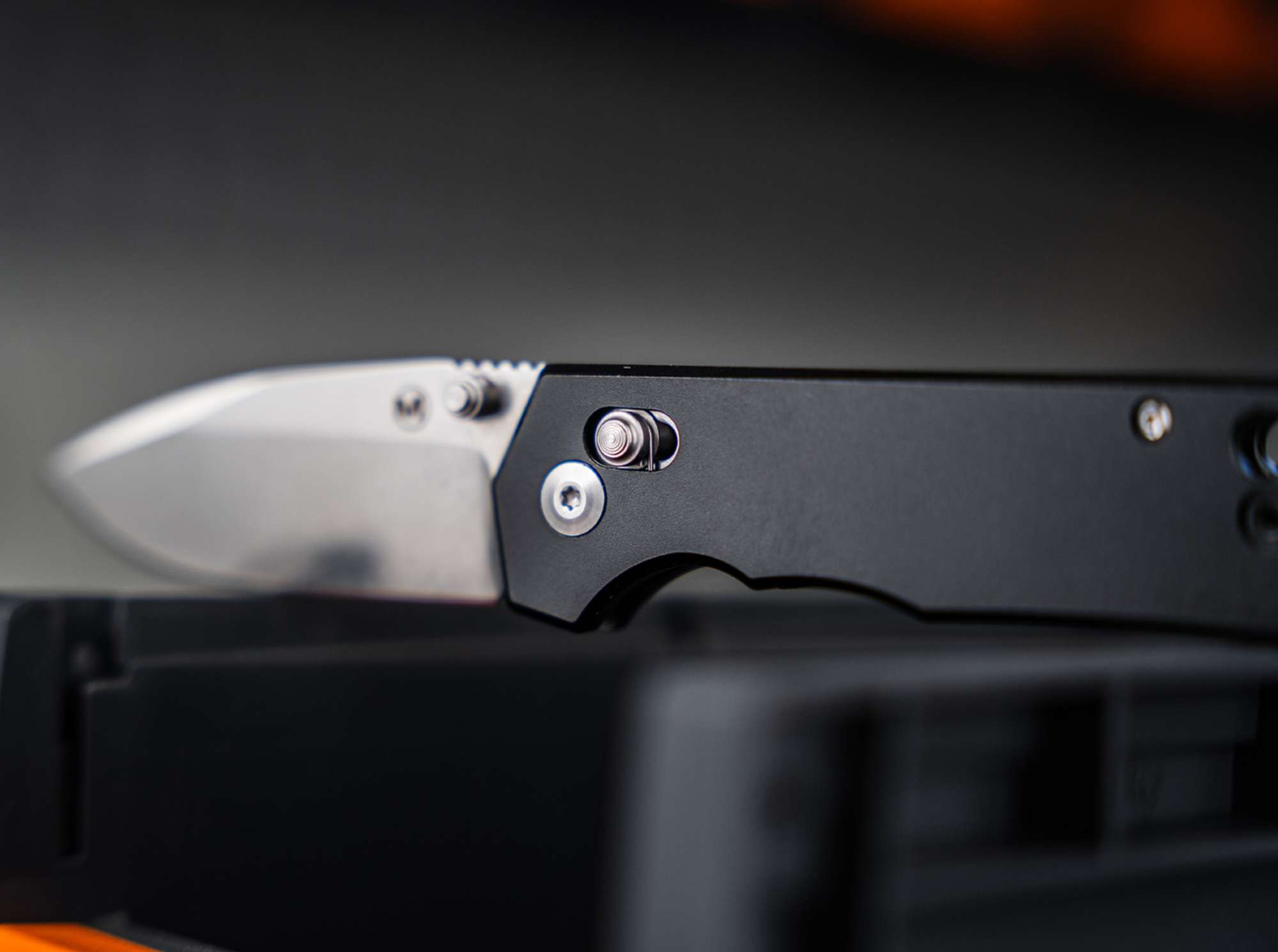 Briceag Magnum Rockstub Black – Cuțit EDC Compact, Robust și Modern