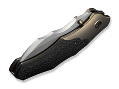 Briceag Orc Boss 20CV Champagne Ti Twill CF WE Knife- Lamă 20CV, Mâner Titan CF
