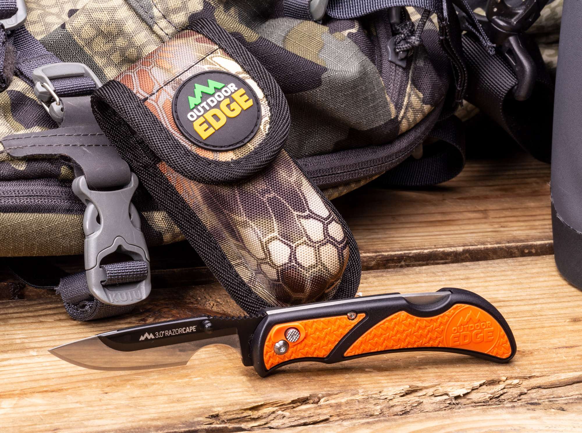 Briceag RazorCape Orange Outdoor Edge- Lame Interșanjabile, Sistem Backlock