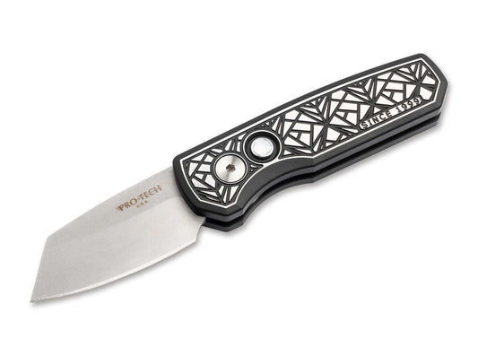 Briceag Runt 5 2024 Custom 004 Pro-Tech- Lama MagnaCut, Maner Inox Alb-Negru