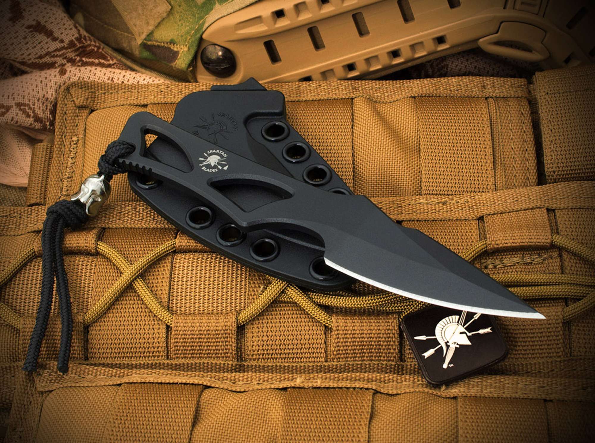 Briceag Spartan Blades Enyo All Black Pineland Cutlery, Inc- Utilizare EDC, Design Ergonomic