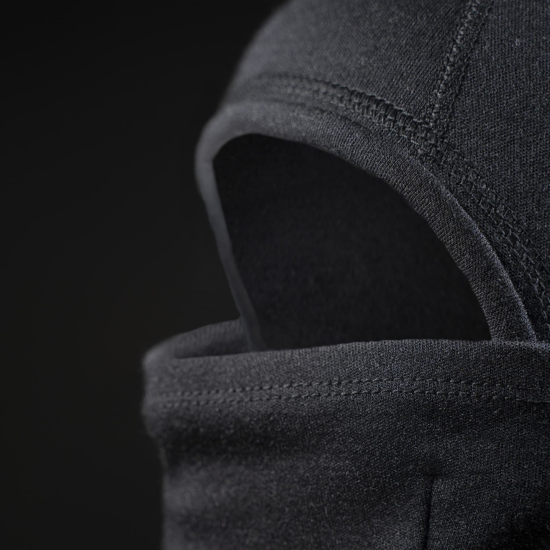 Cagula Eris Nomex® Balaklava Size Pentagon Tactical - Protecție Avansată și Fiabilitate în Condiții Extreme