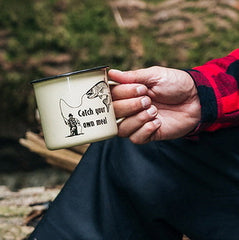 Cană Email Catch Your Own Meal Beige - Esențială pentru Aventura Ta