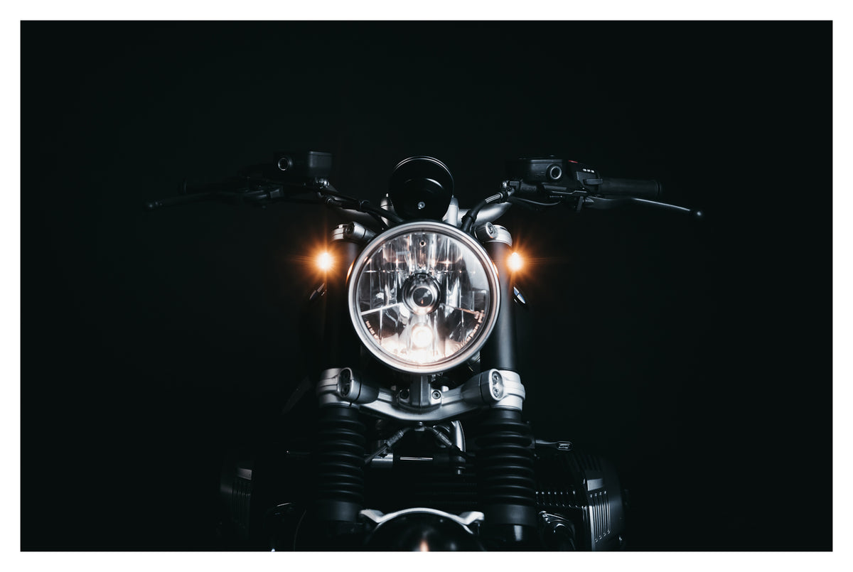 Capace Furcă cu Semnalizatoare MOTOISM Type-Two - Carbon Mat
