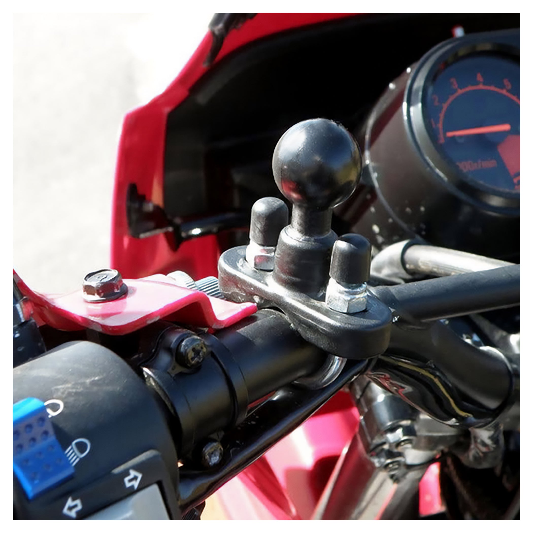 Clemă Prindere Ghidon RAM Mounts cu Bilă B - Suport Universal Moto