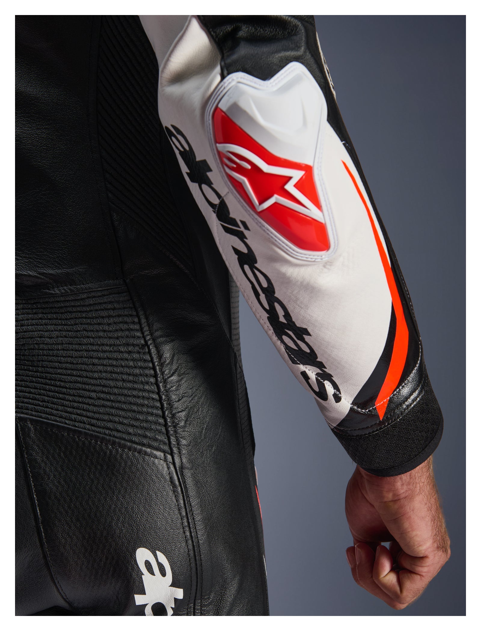 Combinezon Moto Alpinestars GP Tech V5 1-Teiler - Performanță și Protecție