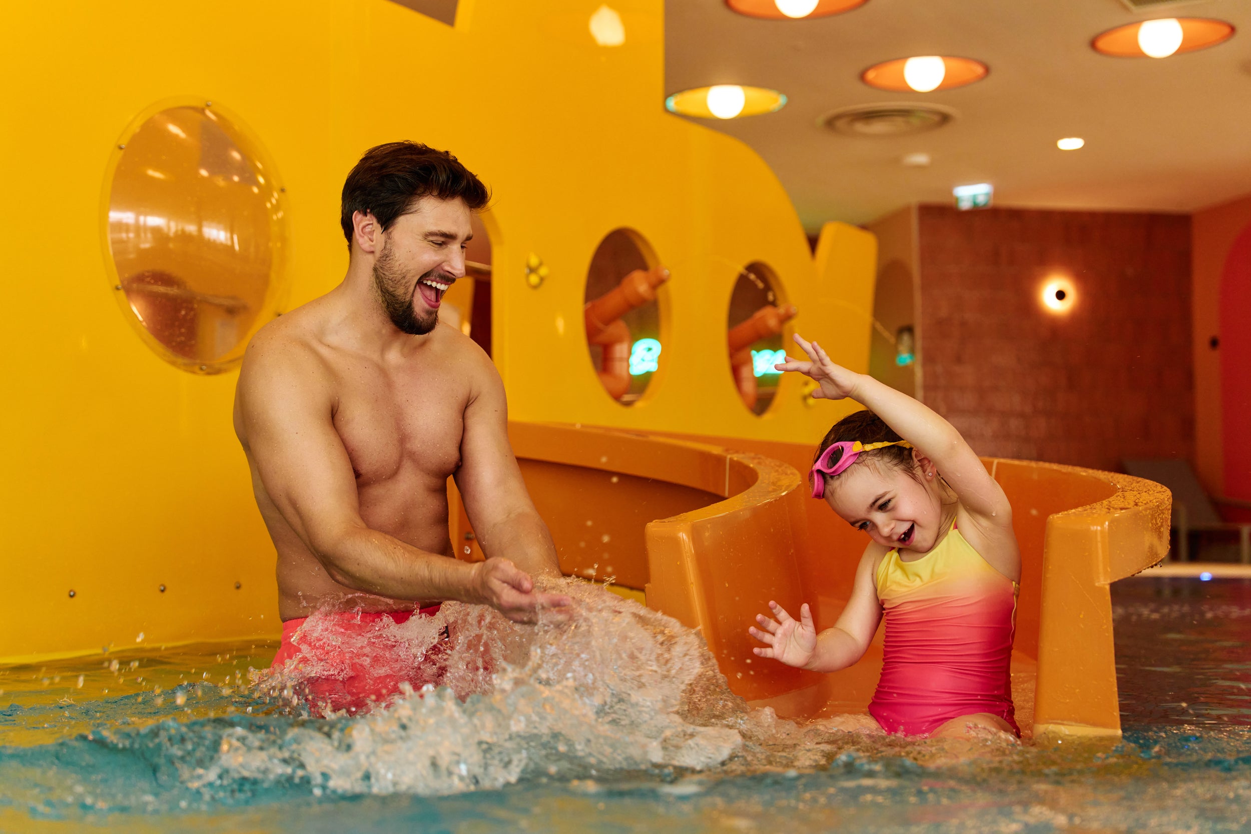Costum de Baie Copii HARMA KIDS AQUAWAVE - Elastic, Rezistent Clor/UV - 9
