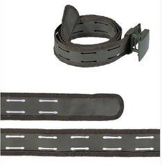 Curea Mil-Tec Laser Cut – detaliu cataramă și secțiuni ale centurii perforate