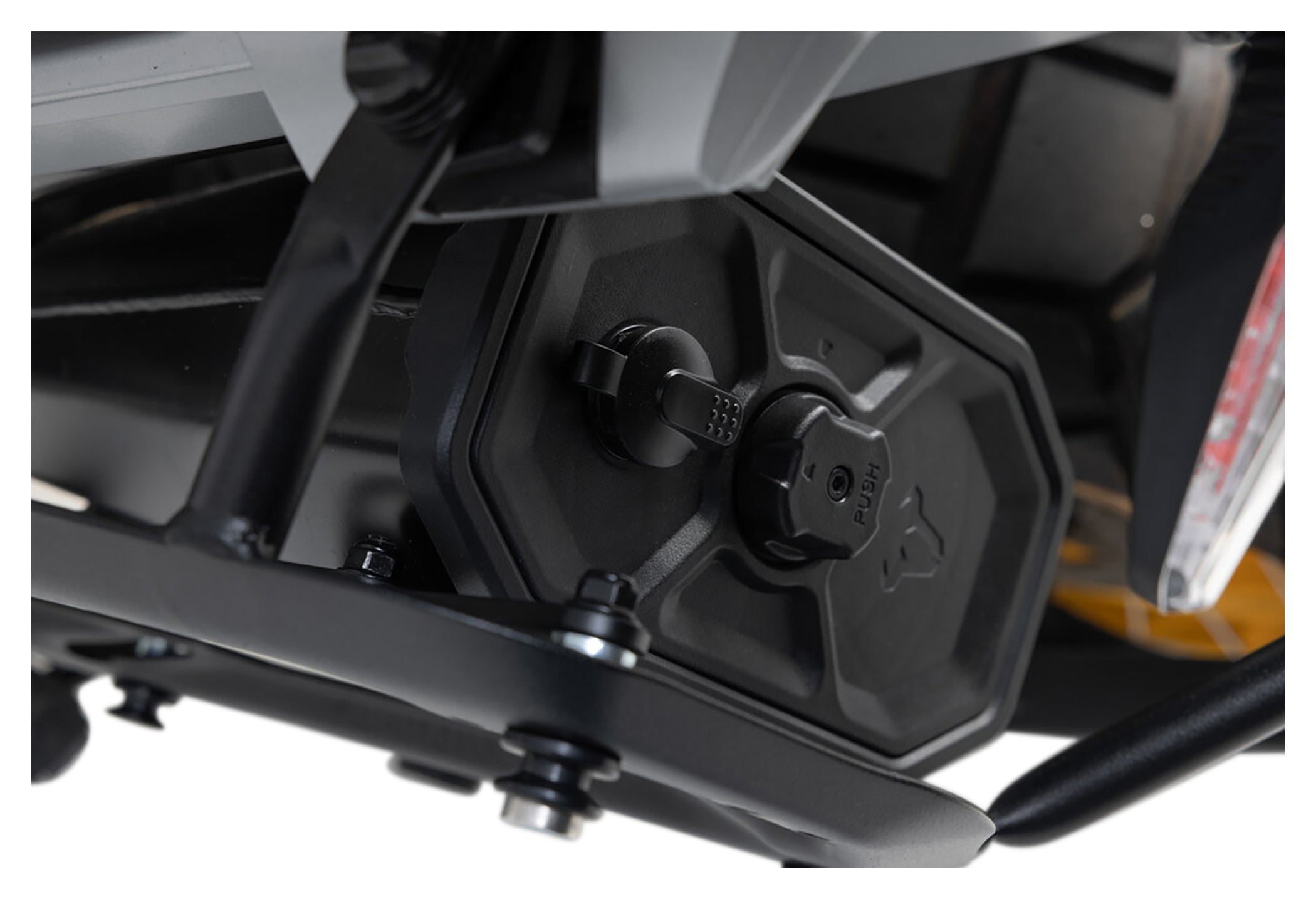 Cutie Scule Moto Trax SW-Motech Neagră - Suport PRO