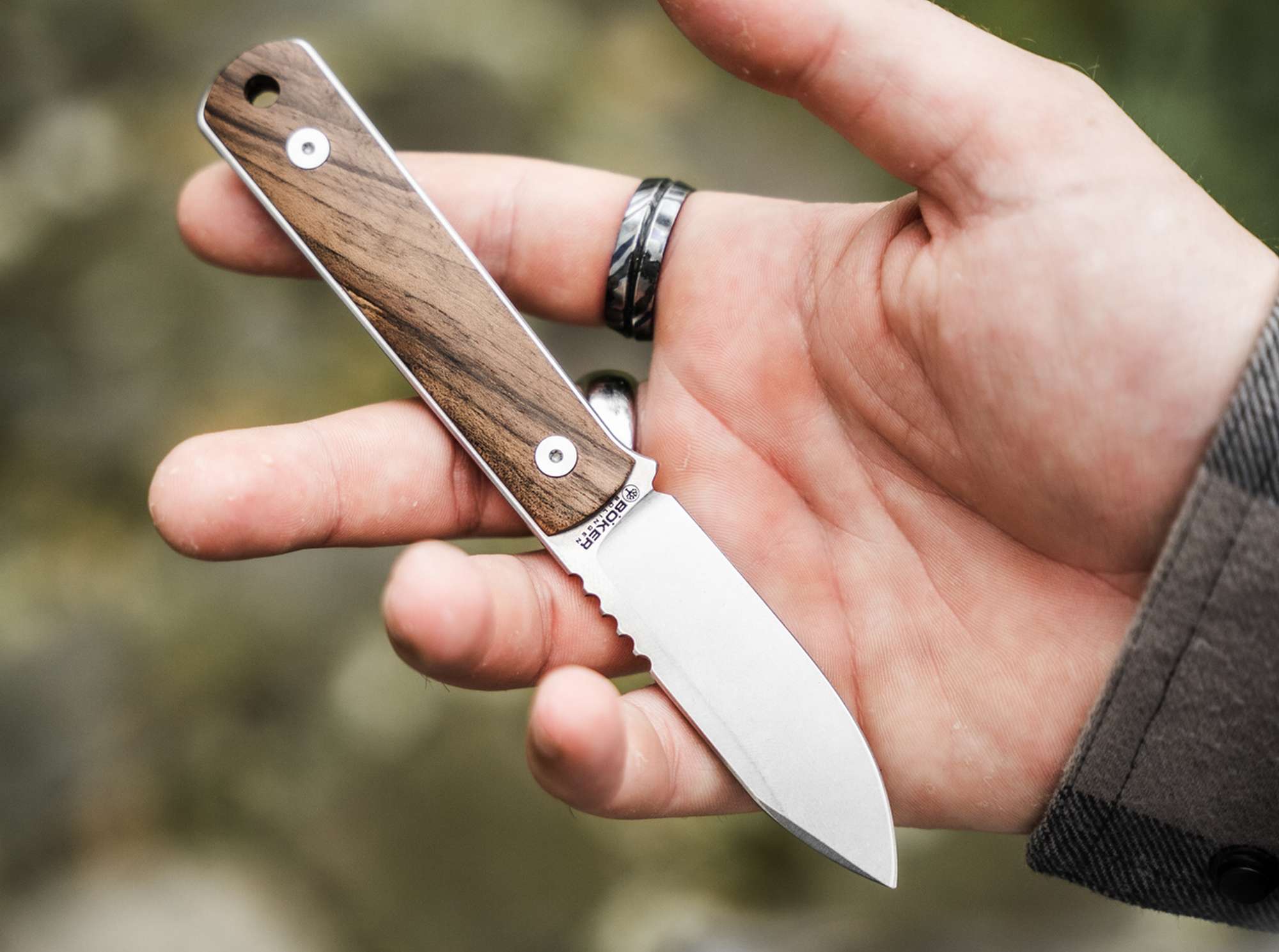 Cuțit Böker BFF Packlite Walnuss – EDC Ultra Ușor, Elegant și Premium