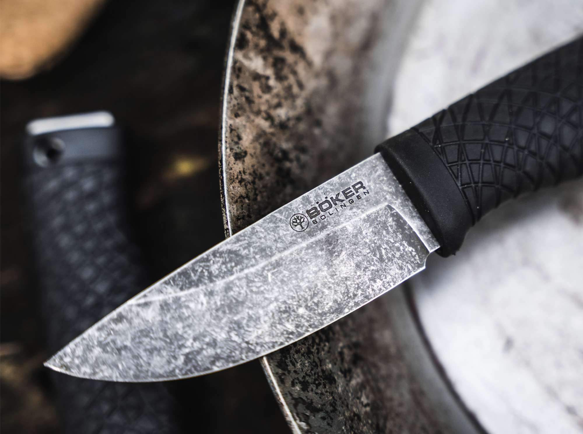 Cuțit Böker Bronco Mini – Bushcraft Compact, Robust și Extrem de Fiabil