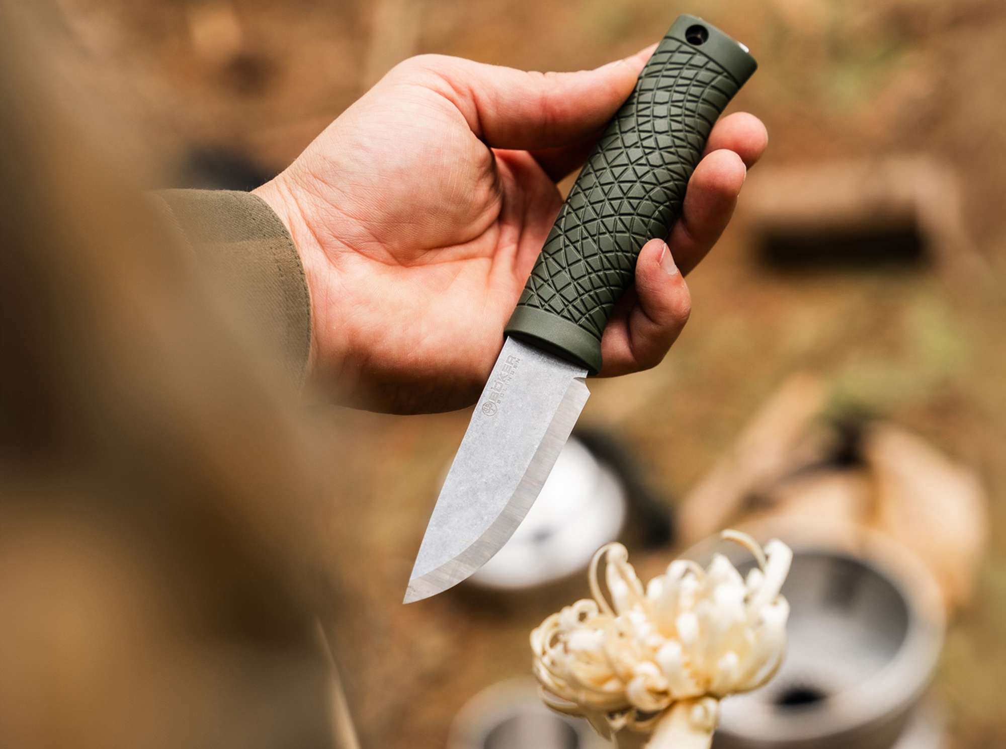 Cuțit Böker Bronco Mini CPM-3V Green Scandi – Bushcraft Compact, Extrem de Rezistent
