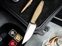 Cuțit Böker Daily Knives AK1 Droppoint MagnaCut Gold – Compact, Premium și Extrem de Performant