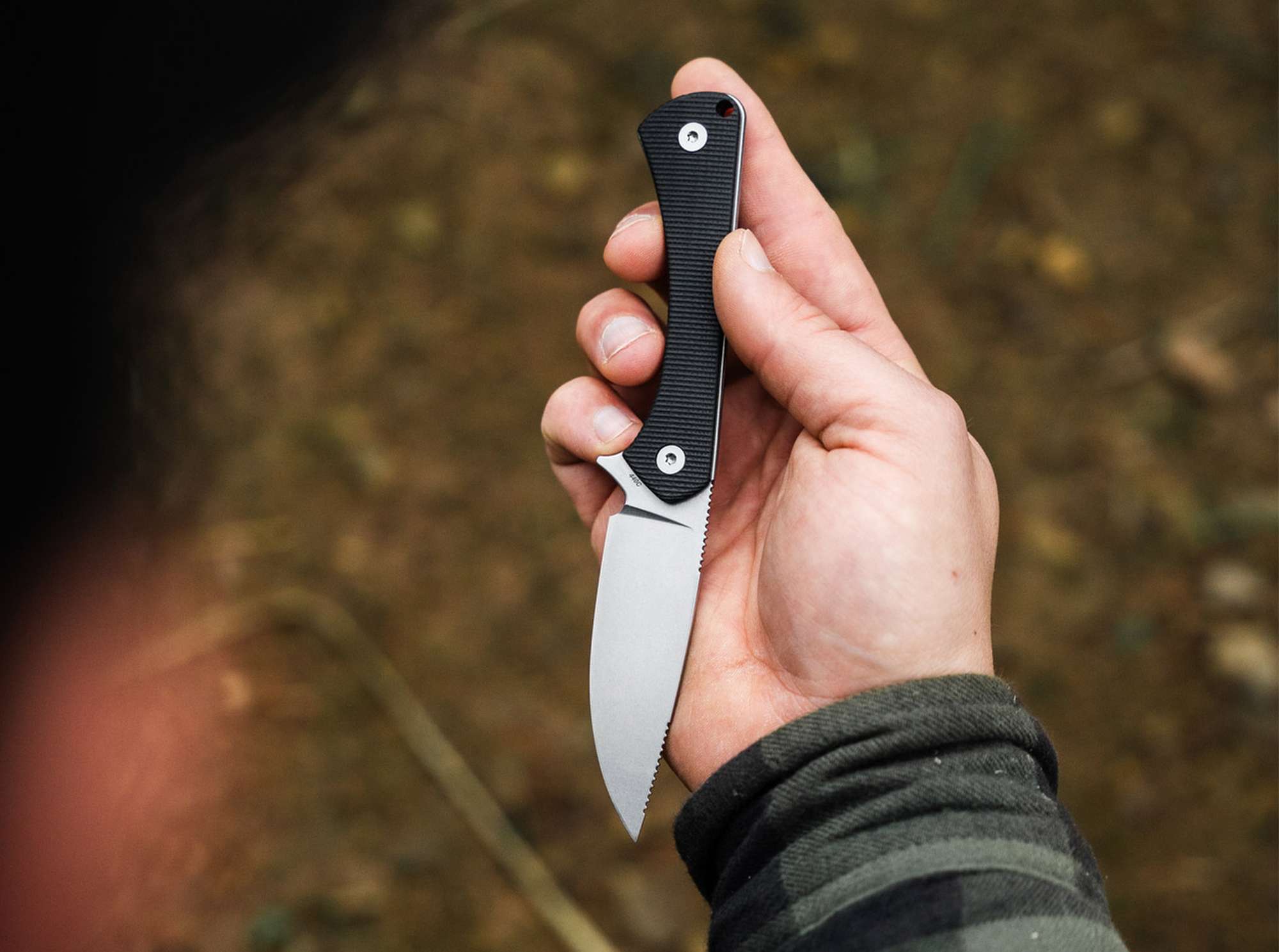 Cuțit Böker Plus Brasa – EDC Fix, Ultra Ușor și Extrem de Practic